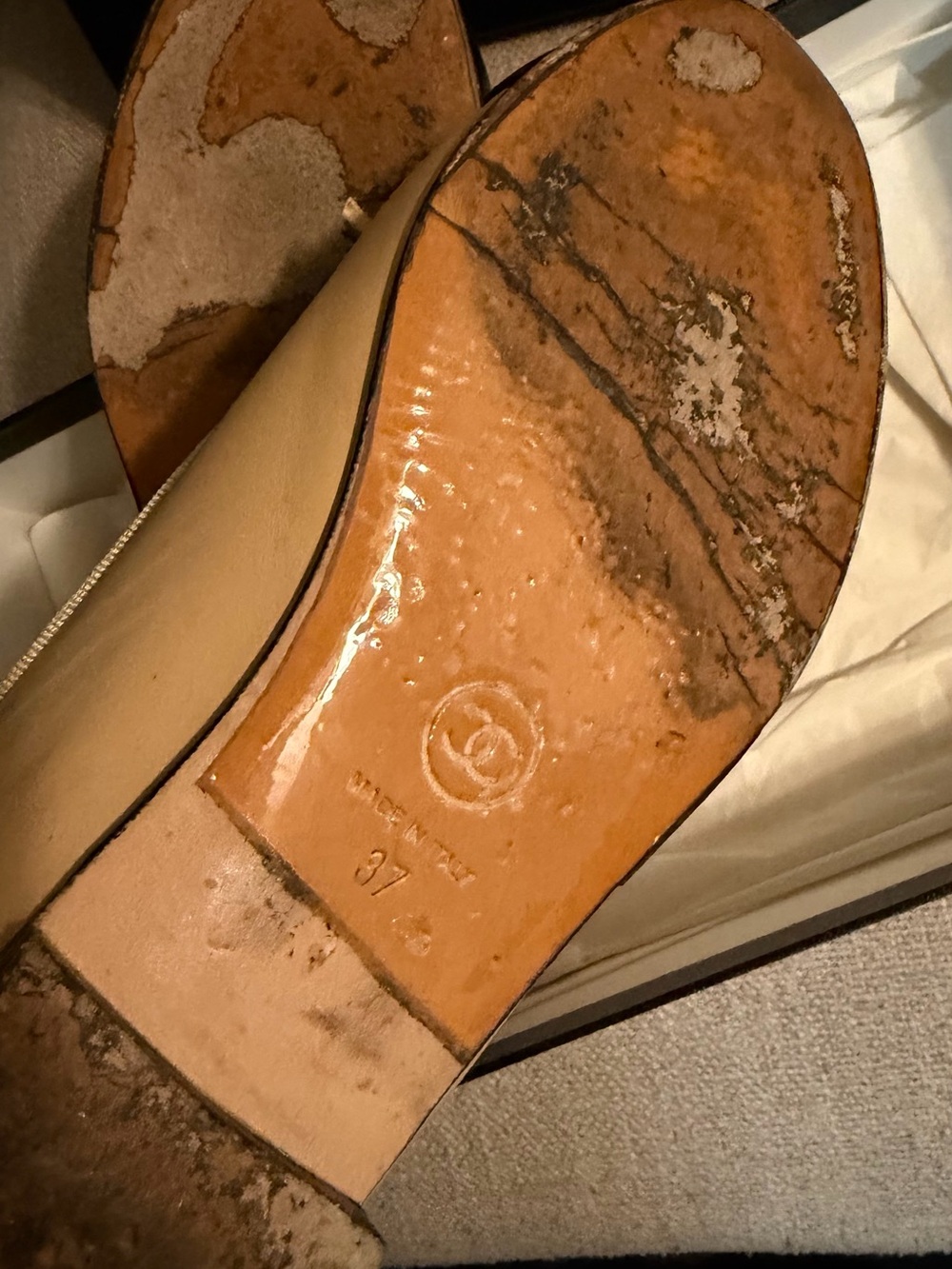 CHANEL Beige Leather Ballet Flats with Black Cap Toe and CC Logo Size 37 - Picture 5 of 7